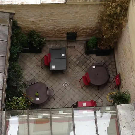 Des Comedies Hotel 3*