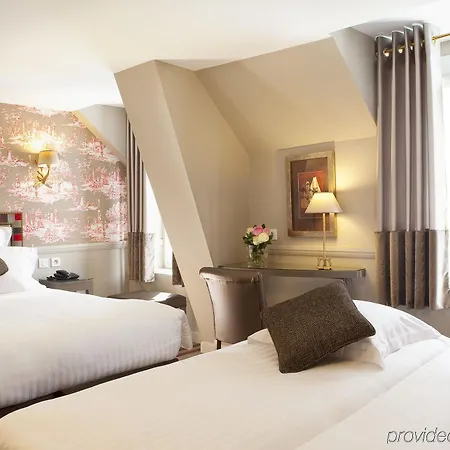 Hotel Des Comédies 3*