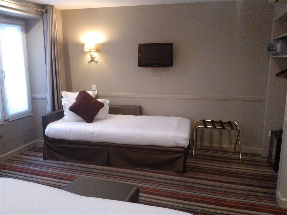 Hotel Des Comédies 3*